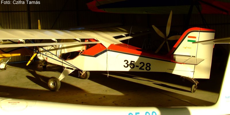 Kép a 35-28 (1) lajstromú gépről.