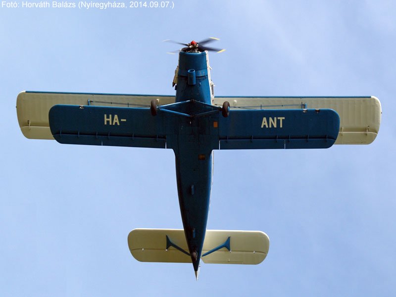 Kép a HA-ANT (2) lajstromú gépről.