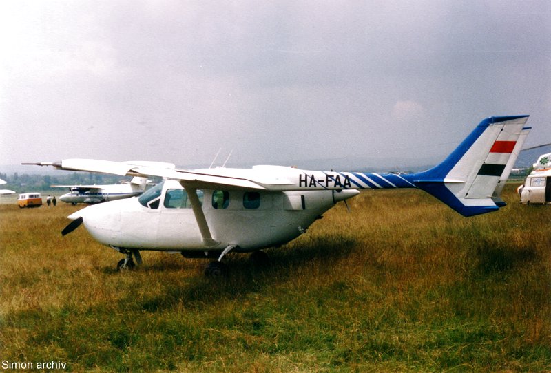 Kép a HA-FAA (2) lajstromú gépről.