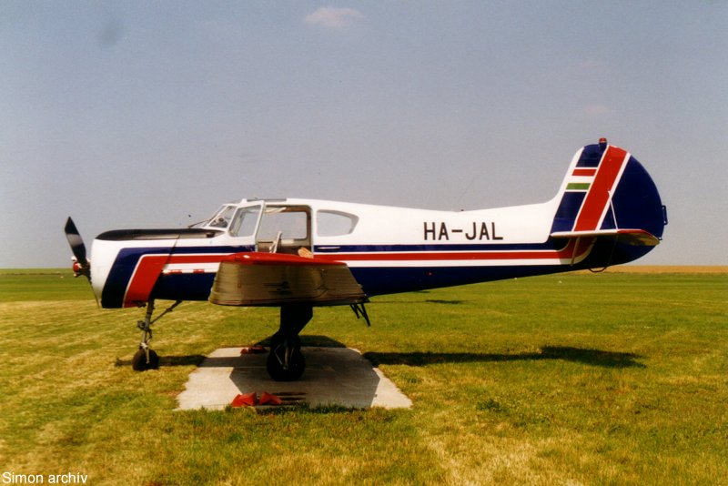 Kép a HA-JAL lajstromú gépről.