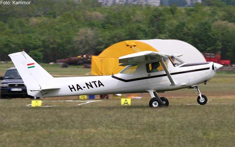 Kép a HA-NTA lajstromú gépről.