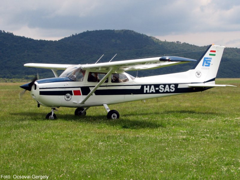 Kép a HA-SAS (2) lajstromú gépről.