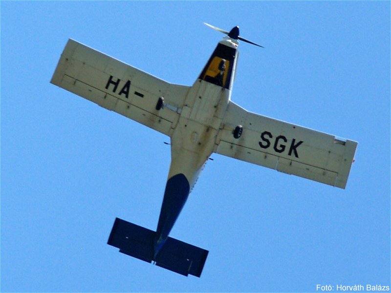 Kép a HA-SGK lajstromú gépről.