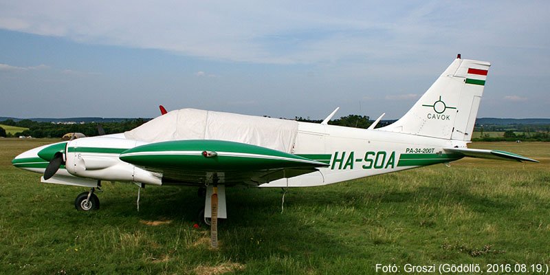 Kép a HA-SOA (2) lajstromú gépről.