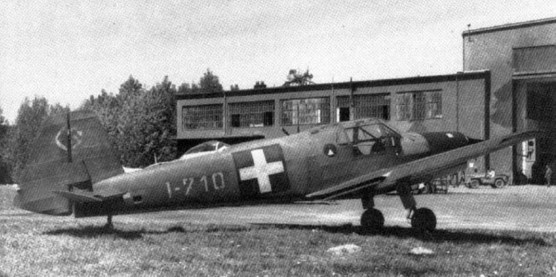 Kép a Bücker Bü 181 Bestmann típusú, I.710 oldalszámú gépről.