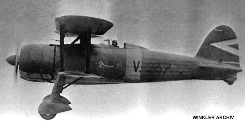 Kép a Fiat CR.42 típusú, V.237 oldalszámú gépről.