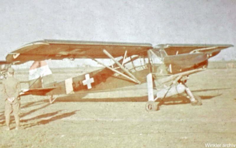 Kép a Fieseler Fi 156 Storch típusú, R.115 oldalszámú gépről.