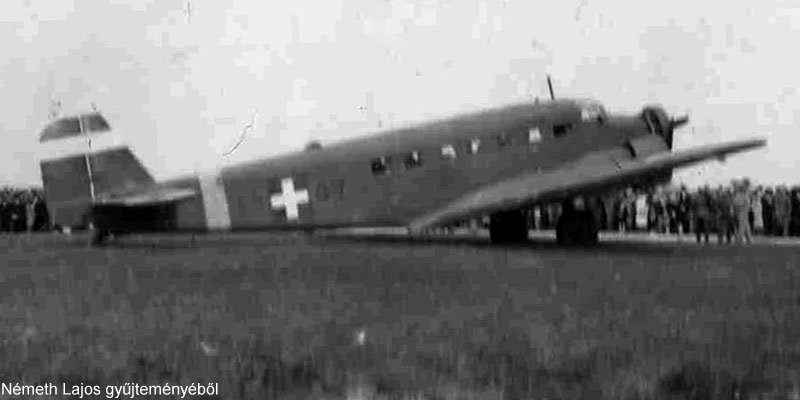 Kép a Junkers Ju 52 típusú, U.867 oldalszámú gépről.