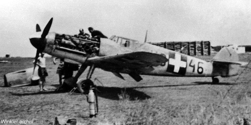 Kép a Messerschmitt Bf 109 típusú, V.346 oldalszámú gépről.