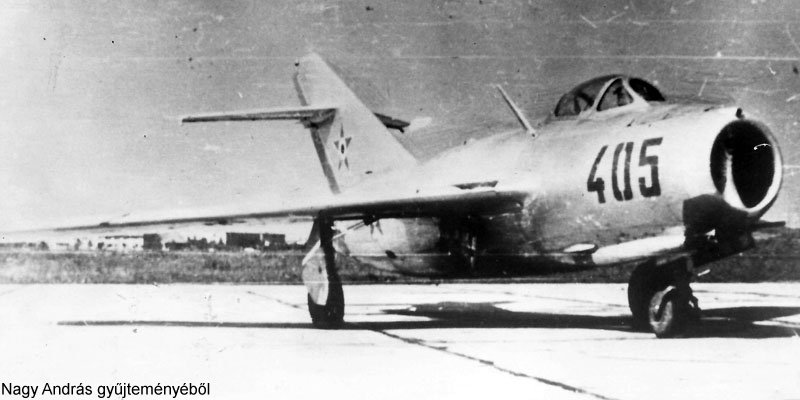 Kép a Mikojan-Gurjevics MiG-15 típusú, 405 oldalszámú gépről.