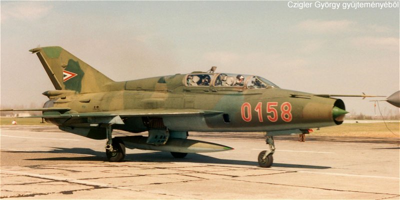 Kép a Mikojan-Gurjevics MiG-21 típusú, 0158 oldalszámú gépről.