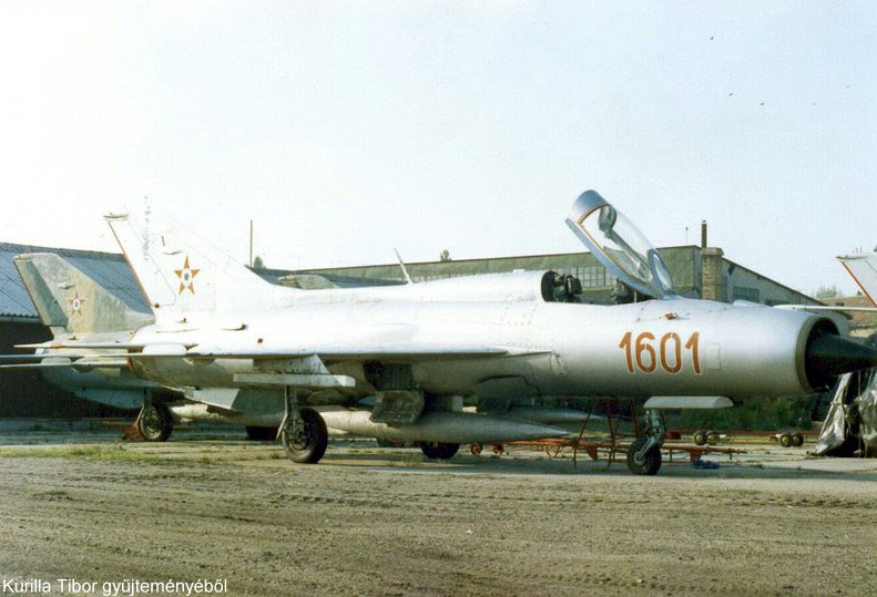 Kép a Mikojan-Gurjevics MiG-21 típusú, 1601 oldalszámú gépről.