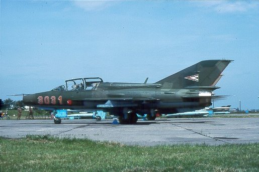 Kép a Mikojan-Gurjevics MiG-21 típusú, 3031 oldalszámú gépről.