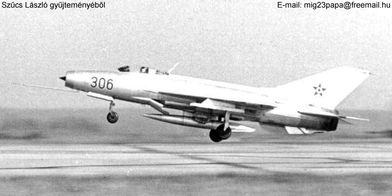 Kép a Mikojan-Gurjevics MiG-21 típusú, 306 oldalszámú gépről.