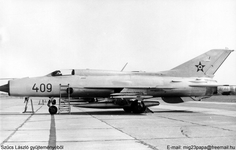 Kép a Mikojan-Gurjevics MiG-21 típusú, 409 oldalszámú gépről.