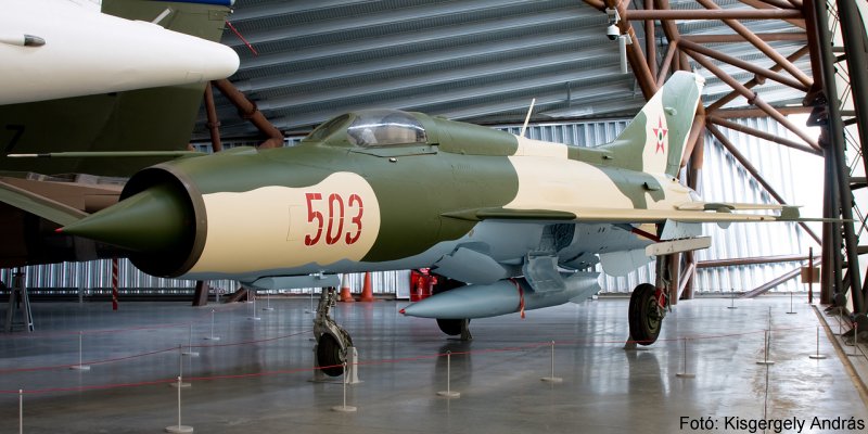 Kép a Mikojan-Gurjevics MiG-21 típusú, 503 oldalszámú gépről.
