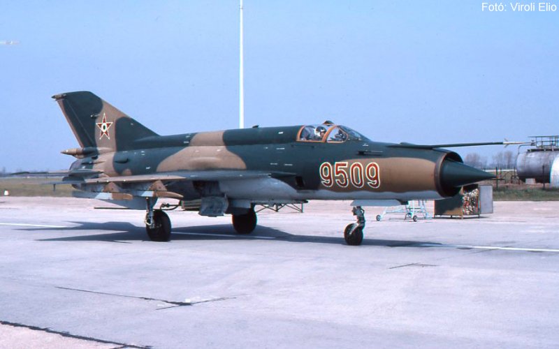 Kép a Mikojan-Gurjevics MiG-21 típusú, 9509 oldalszámú gépről.