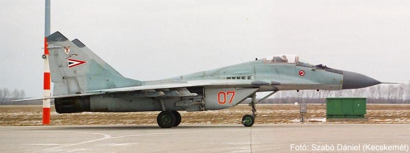 Kép a Mikojan-Gurjevics MiG-29 típusú, 07 oldalszámú gépről.