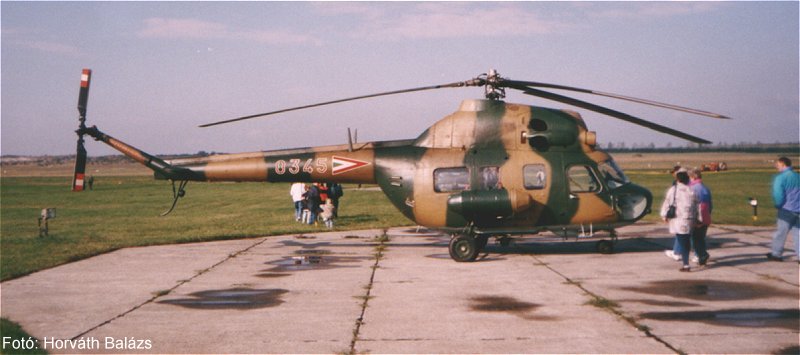 Kép a Mil Mi-2 típusú, 8345 oldalszámú gépről.