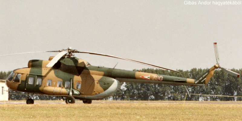Kép a Mil Mi-8 típusú, 730 oldalszámú gépről.
