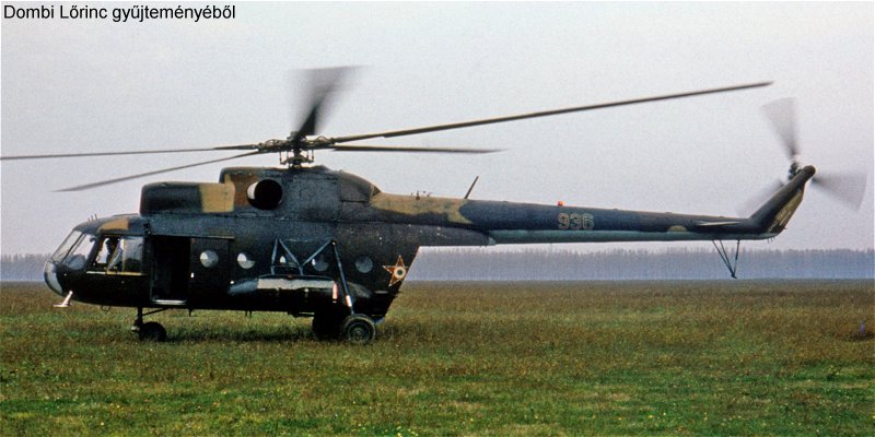 Kép a Mil Mi-8 típusú, 936 oldalszámú gépről.