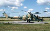 Kép a Mil Mi-24 típusú, 583 oldalszámú gépről.