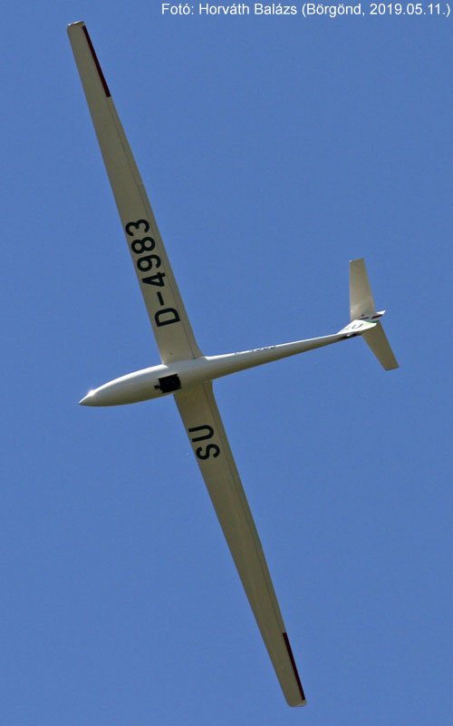 Kép a D-4983 lajstromú gépről.