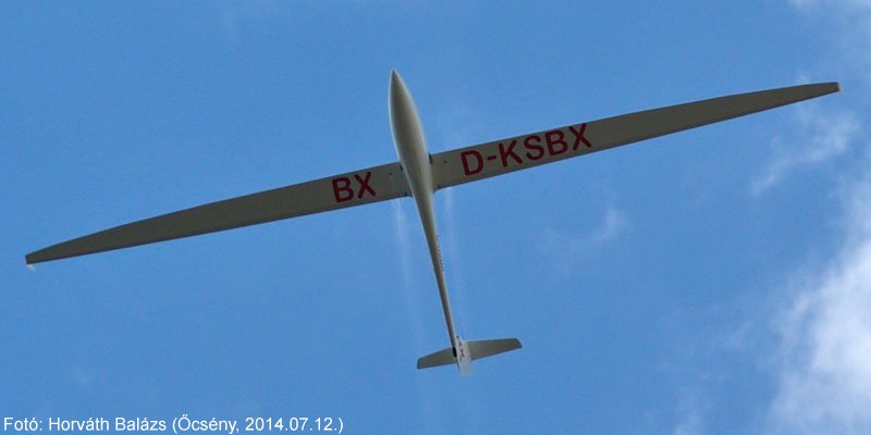 Kép a D-KSBX lajstromú gépről.