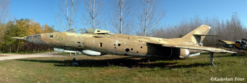 Kép a Jakovlev Jak-28 típusú, szovjet katonai 20 oldalszámú gépről.