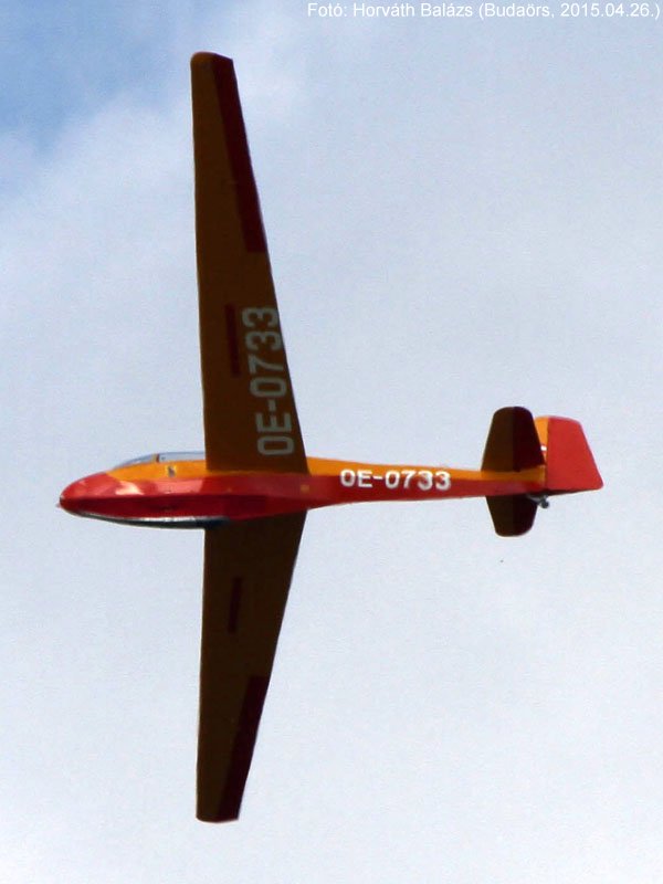 Kép a OE-0733 lajstromú gépről.