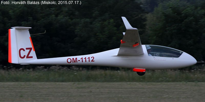 Kép a OM-1112 lajstromú gépről.