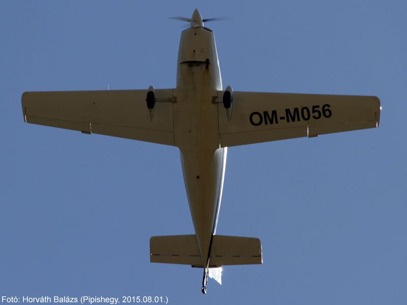 Kép a OM-M056 lajstromú gépről.