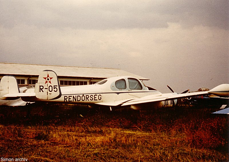 Kép a R-05 lajstromú gépről.