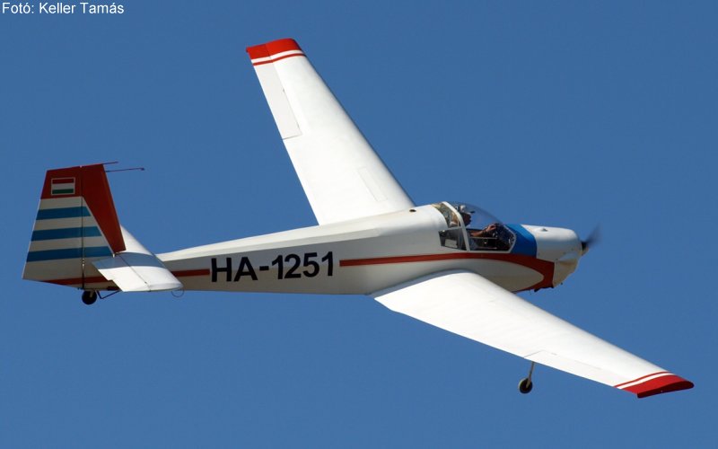Kép a HA-1251 lajstromú gépről.