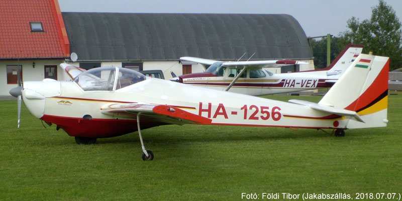 Kép a HA-1256 lajstromú gépről.