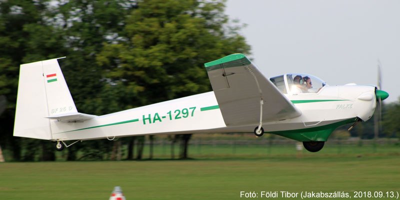 Kép a HA-1297 lajstromú gépről.