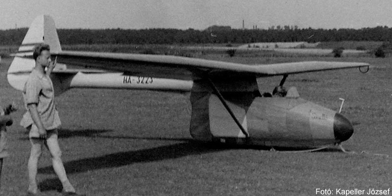 Kép a HA-3223 lajstromú gépről.