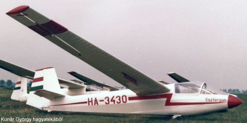 Kép a HA-3430 lajstromú gépről.