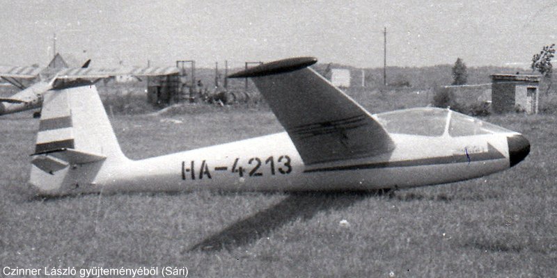Kép a HA-4213 lajstromú gépről.