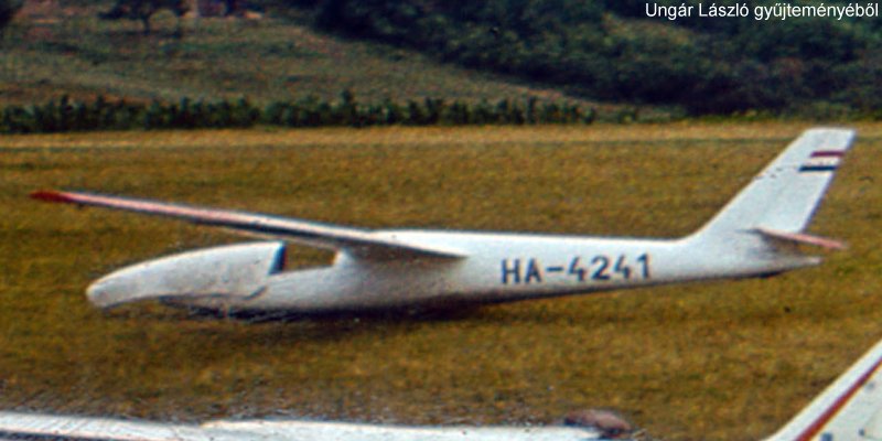 Kép a HA-4241 lajstromú gépről.