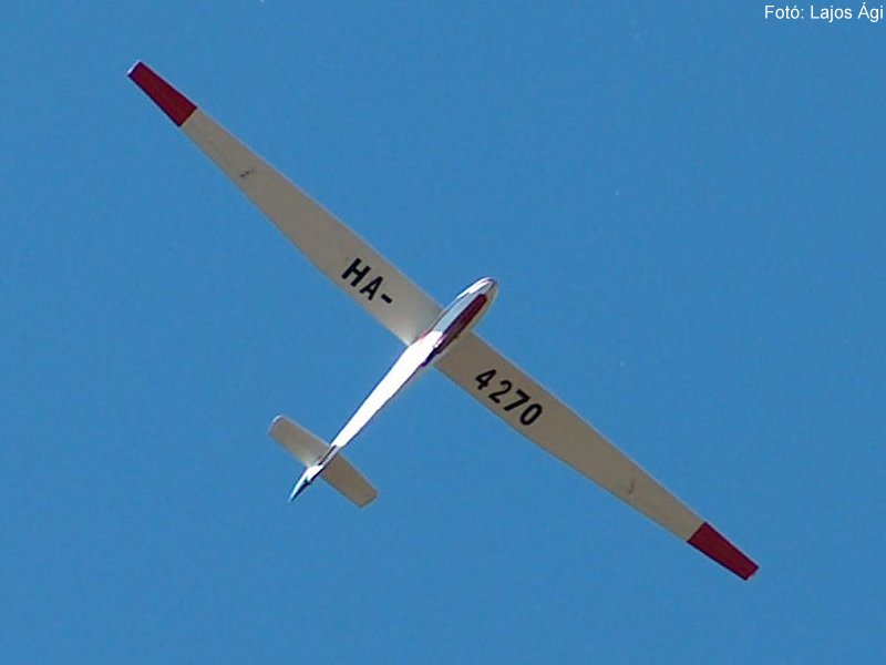 Kép a HA-4270 lajstromú gépről.