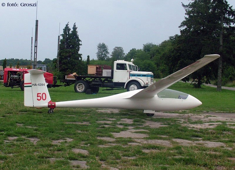 Kép a HA-4284 lajstromú gépről.