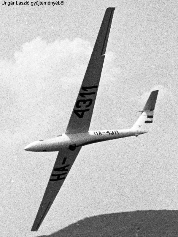 Kép a HA-4311 lajstromú gépről.