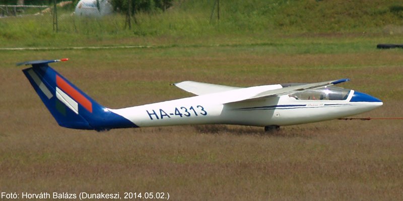 Kép a HA-4313 lajstromú gépről.