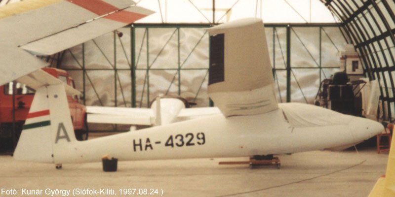 Kép a HA-4329 lajstromú gépről.