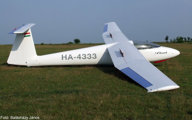 Kép a HA-4333 lajstromú gépről.