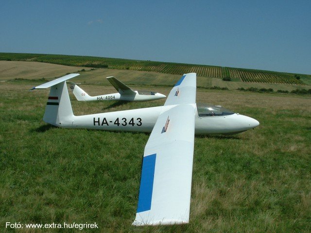 Kép a HA-4343 lajstromú gépről.