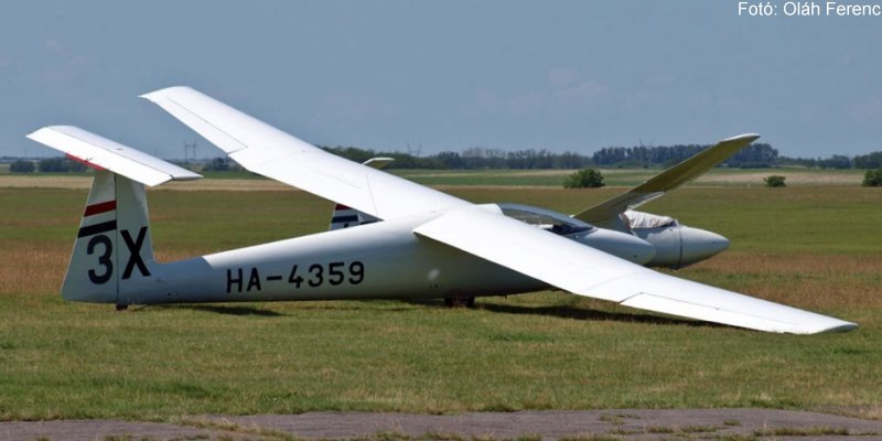 Kép a HA-4359 lajstromú gépről.