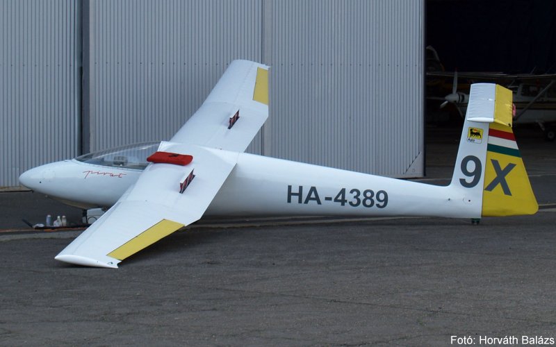 Kép a HA-4389 lajstromú gépről.
