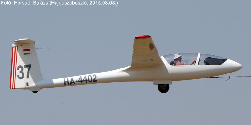 Kép a HA-4402 lajstromú gépről.